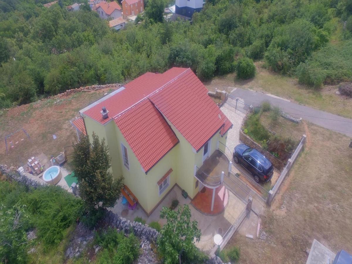 Holiday Home With Sea View Vrbnik Luaran gambar
