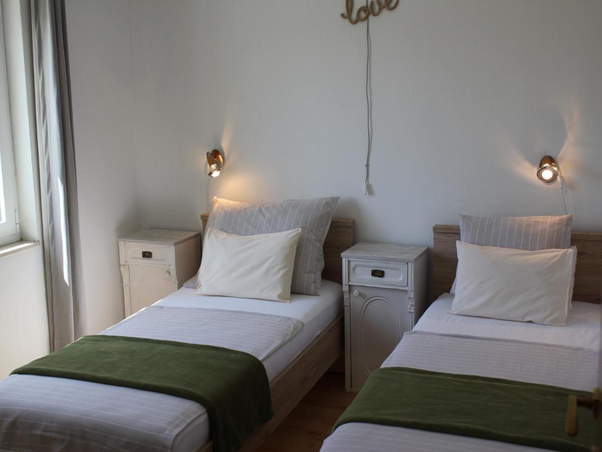 Holiday Home With Sea View Vrbnik Luaran gambar